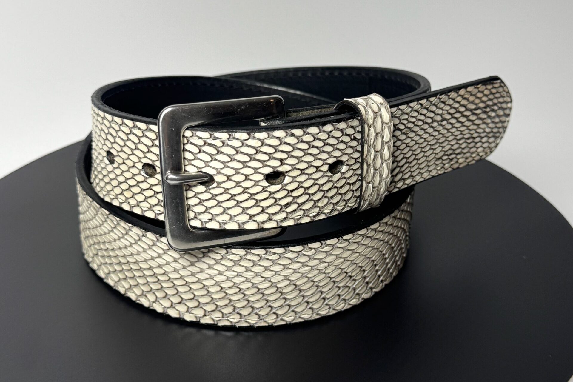 Front view of cobra leather belt showing natural scale pattern