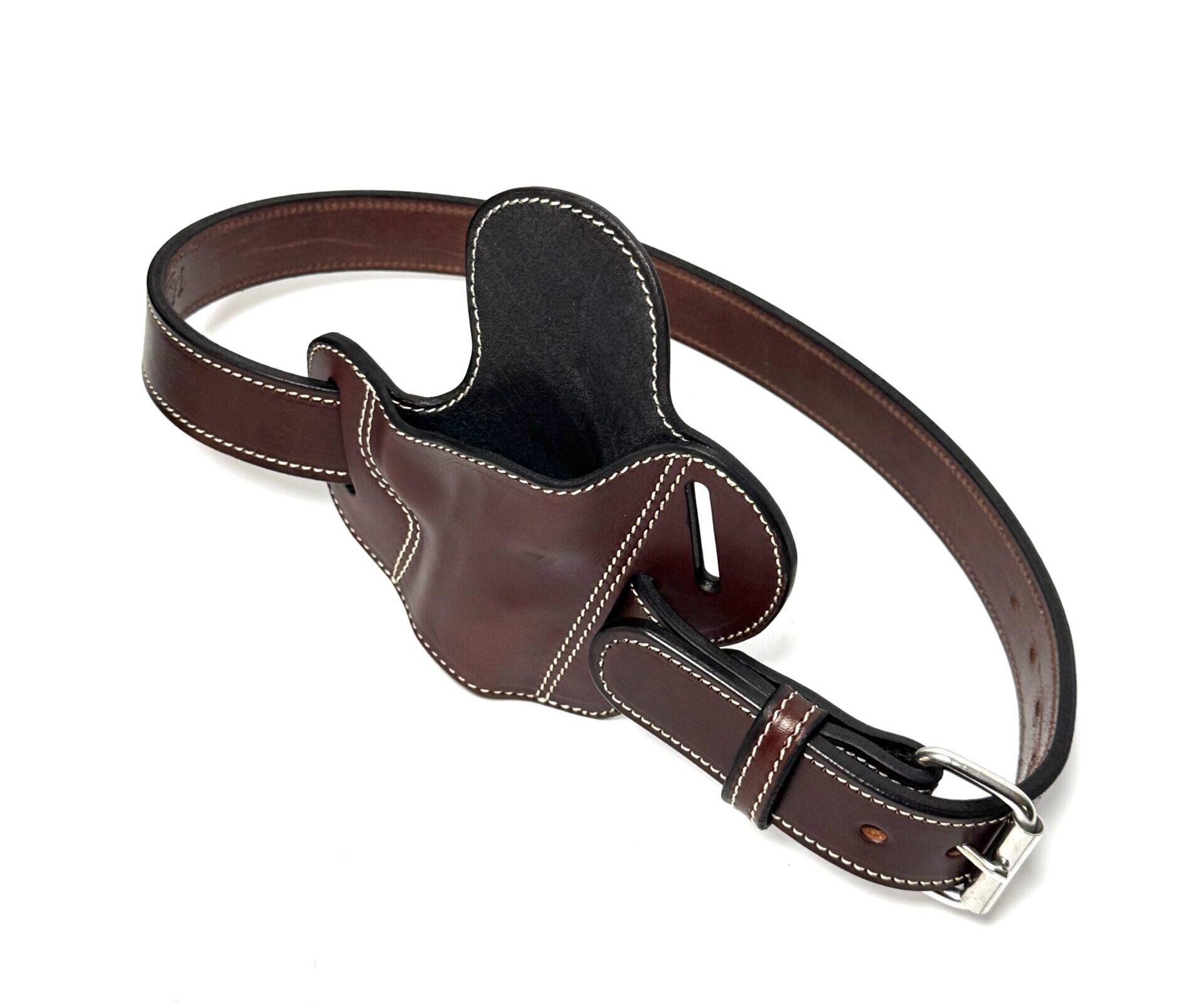Opening and sweat guard on brown 1911 leather holster